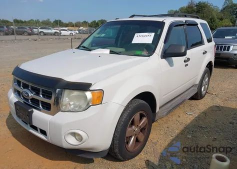 2011 Ford Escape Xlt from USA, damaged, VIN 1FMCU0D75BKA72761